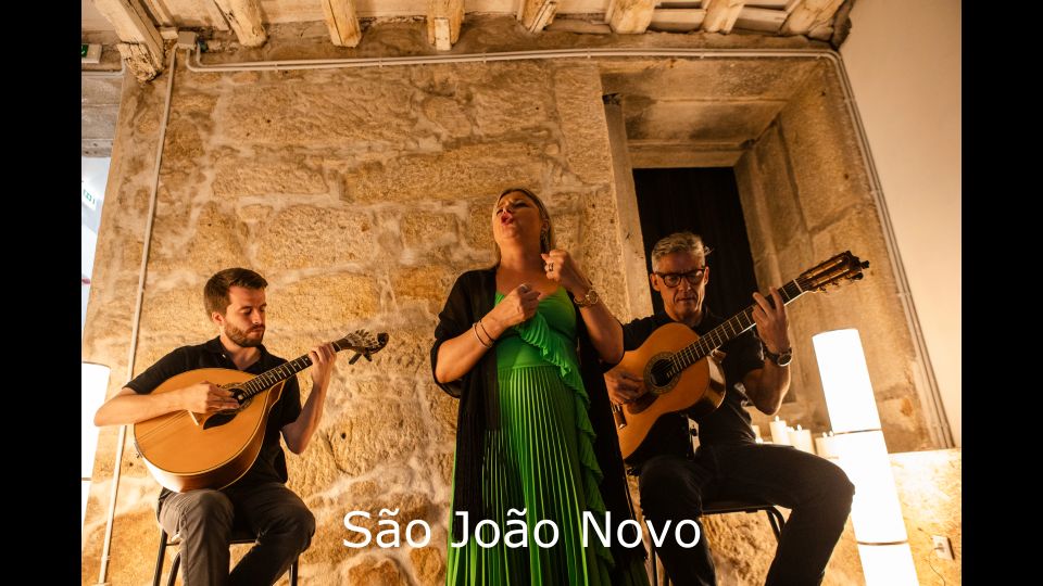 Porto: Live Fado Show with Glass of Port Wine - What you’ll learn about fado (and why the intro helps)