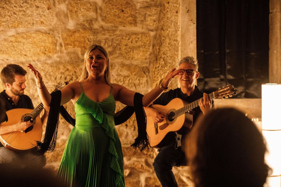 Porto: Live Fado Show with Glass of Port Wine - Timing and what to do before or after