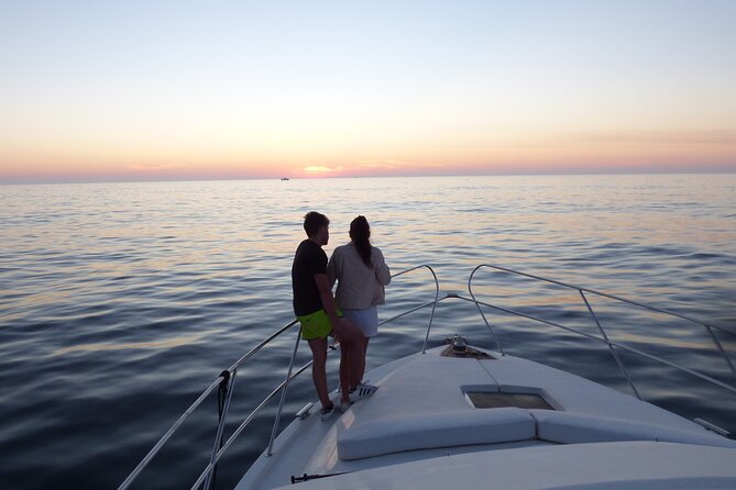 Porto: Luxury Yacht Tour on the Douro River - Sunset or Daytime - Daytime vs sunset: which version fits your Porto plan