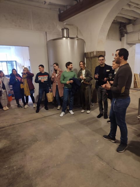 Porto: Port and Douro Wine Walking Tour with 9 Tastings - Vila Nova de Gaia: the Port wine neighborhood you’ll want to walk