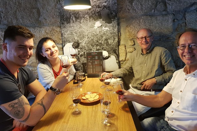 Porto: Port and Douro Wine Walking Tour With 9 Wine Tastings - Stop 1: Vasques De Carvalho and Getting Oriented on Port Styles