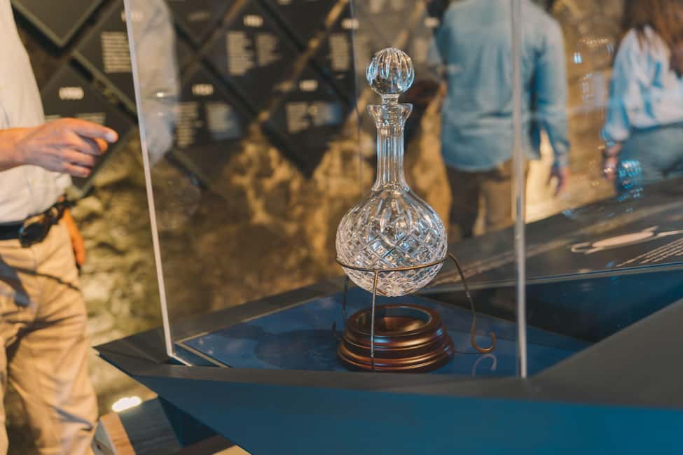Porto: Port Cellar Visit and Wine Tasting at Fonseca - Inside the 200-year-old cellars, from 1815 to today