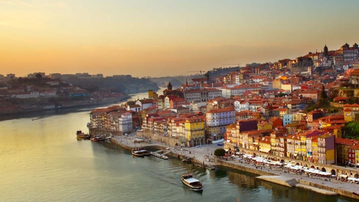 Porto: Port Wine Tour with 7 Port Tastings - Where You Meet: Ponte Dom Luís I (Lower Level) in Porto