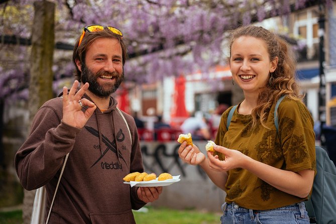 Porto Private Food and Drink Tasting Tour with Local - Bolhão market time: Port and pasteis de nata as the anchor