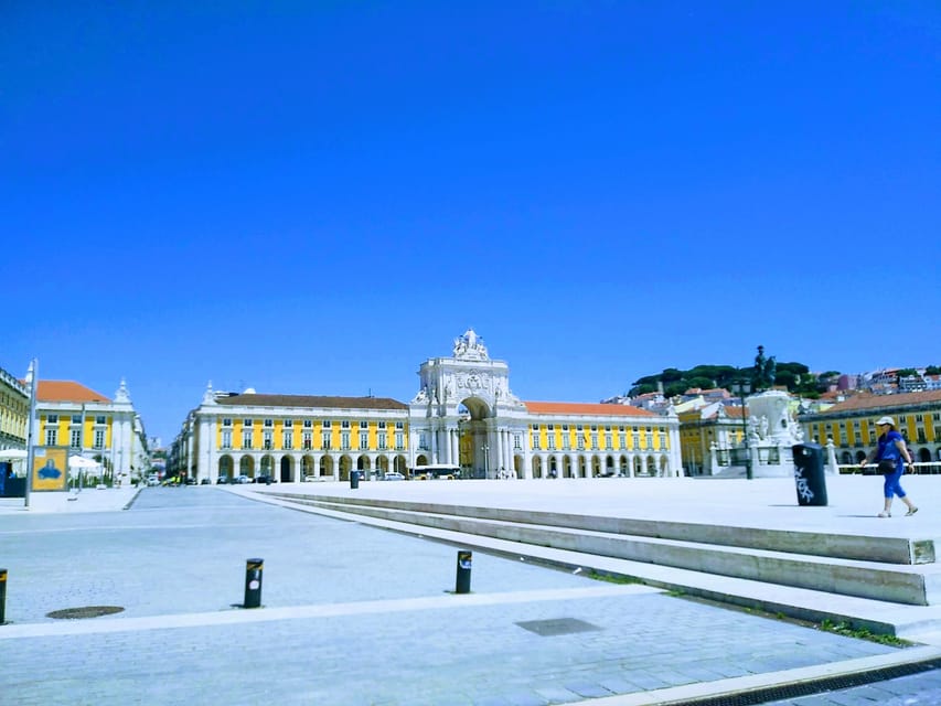Porto Private Tour 2H - Port Wine Cellars in Gaia: The Douro Story in a Short Time