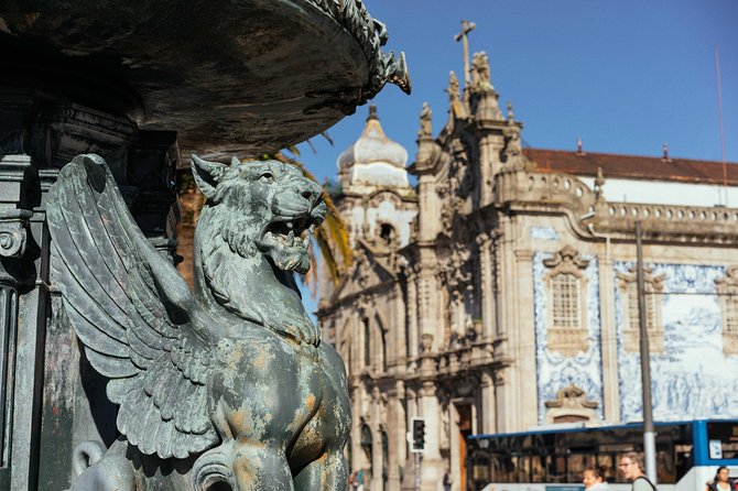 Porto PRIVATE TOUR With Locals: Highlights & Hidden Gems - Why this 3-hour private Porto walk works better than a DIY sprint