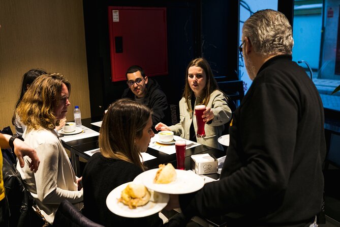 Porto Progressive Dinner Tour with Eating Europe - Stop 1: A family tasca start with appetizers and green wine