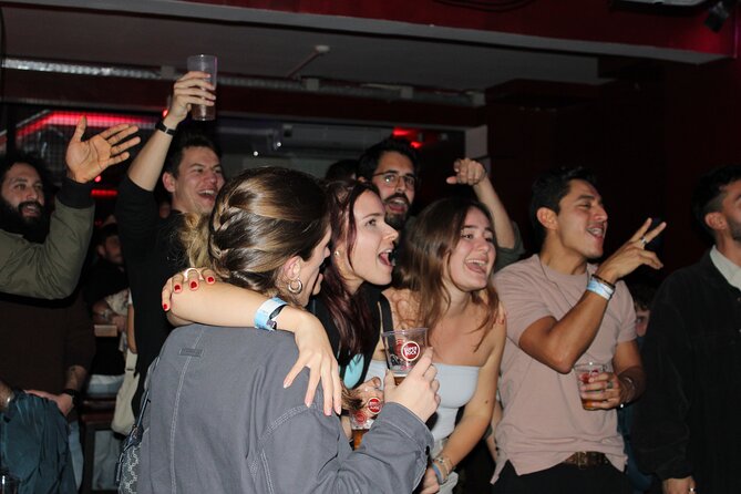Porto Pubcrawl: 5h,7 Drinks,4 bars &Skip the line Club Entry - Rua de Cândido dos Reis: VIP skip-the-line club entry (until 6am)