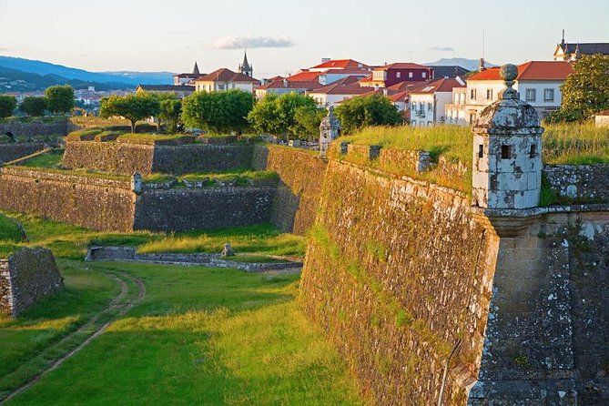 Porto: Santiago de Compostela and Valença do Minho Day Trip - UNESCO Old Town time: lunch, lanes, and atmosphere