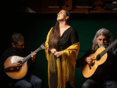 Porto: The Authentic Fado Concert with Port Wine - Meeting at Clube Fluvial Portuense and finding the right spot