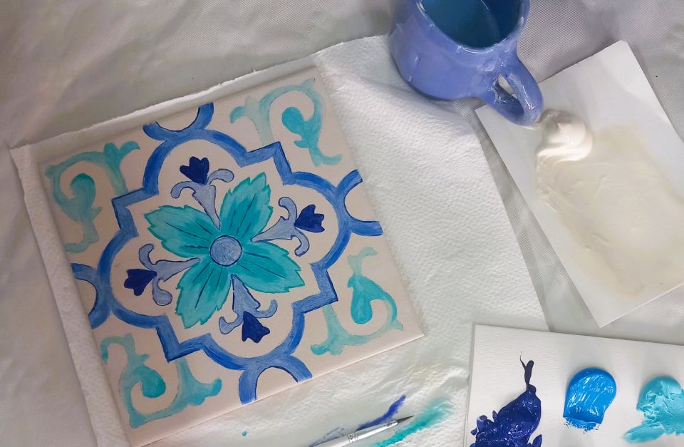 Porto: Tile Painting and Cocktails in Downtown Porto - The Cocktail Break: Small, Pleasant, and Actually Part of the Experience