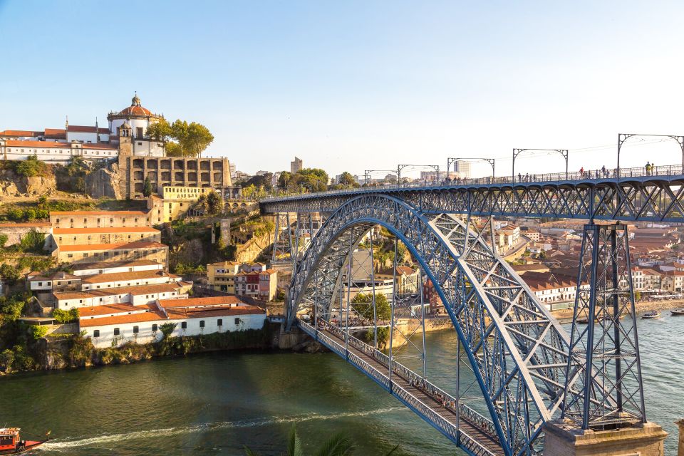 Porto: Tuk-Tuk Tour, Douro River Cruise, and Wine Tasting - The Porto Walking Tour Bonus: Turn Views into Local Context