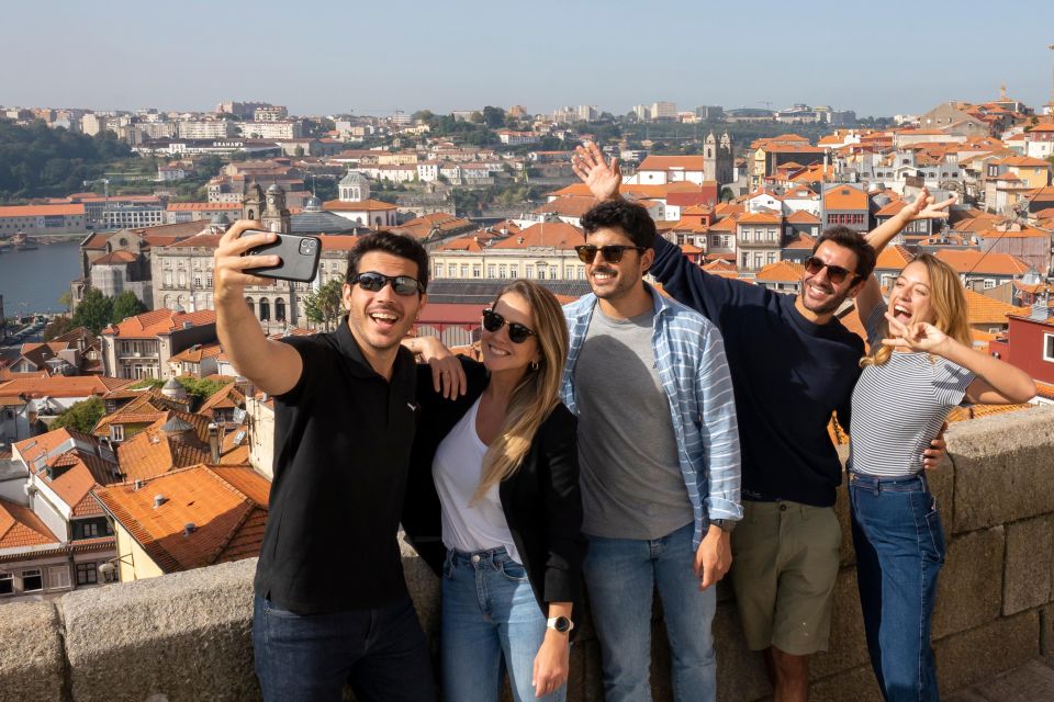 Porto: Walking Tour, Lello Bookshop, Boat and Cable Car - Walking Porto with a guide: São Bento and the city’s “tile power”