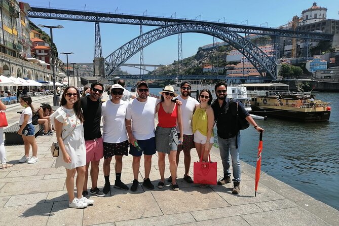 Porto Walking Tour - The Perfect Introduction to the City - The walk in order: from Fonte dos Leões to Sé Cathedral