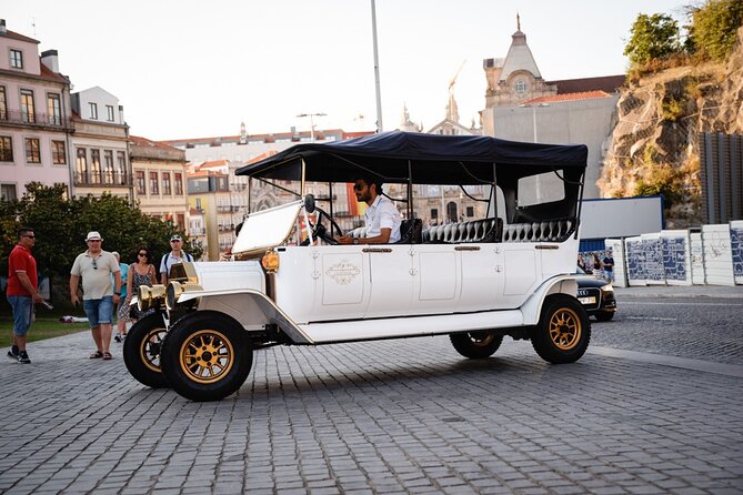 Porto:Private Tour of the Historic City in a Classic Ford T - Serra do Pilar Monastery in Vila Nova de Gaia