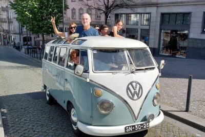 Private Porto Sightseeing by Vintage VW Kombi (up to 8 people) - Torre dos Clérigos and Jardim da Foz: quick, meaningful wayfinding