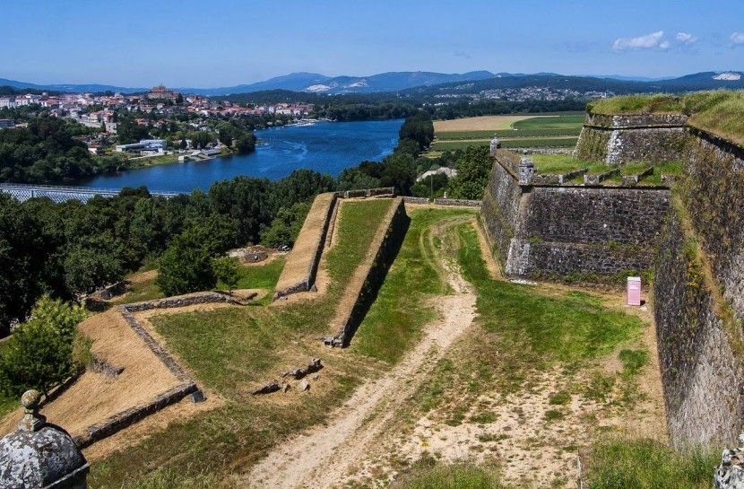 Santiago de Compostela Full-Day Tour From Porto - Quick hits before you go
