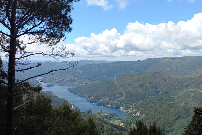 Small Group Geres National Park Full Day with picnic from Porto - How the guide shapes the whole day