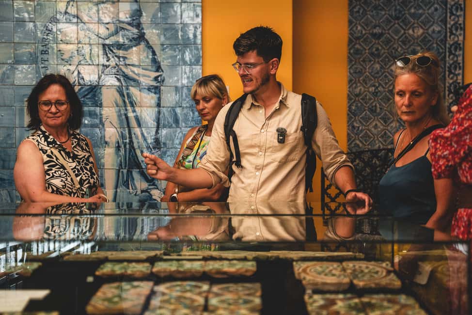 Walking tour discover Porto's center in German (max. 12 pax) - Start Points in Porto: Where Your Tour Begins